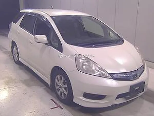 Honda Fit Shuttle 2011, auction grade R