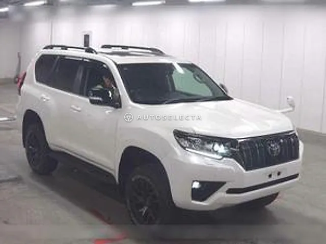 Toyota Land Cruiser Prado 2021, auction grade 3.5