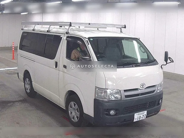 Toyota Hiace Van 2007, auction grade R