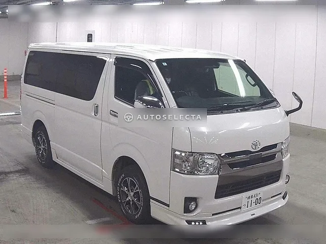 Toyota Hiace Van 2019, auction grade 4