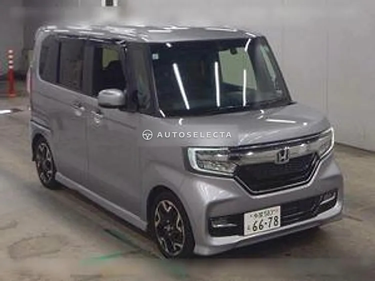 Honda N-BOX Custom 2017, photo 1 of 1