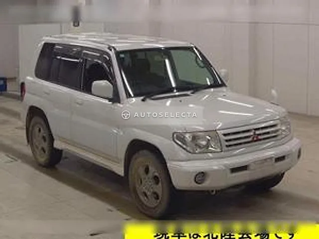 Mitsubishi Pajero iO 2000