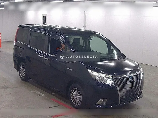 Toyota Esquire 2016, auction grade 4