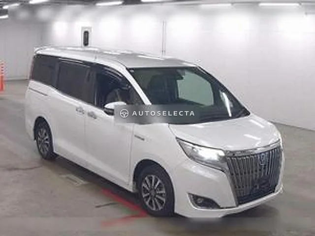 Toyota Esquire 2017, auction grade 4