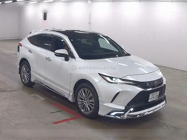 Toyota Harrier 2023, auction grade 4.5