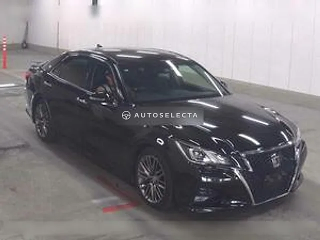 Toyota Crown 2017, auction grade 3.5