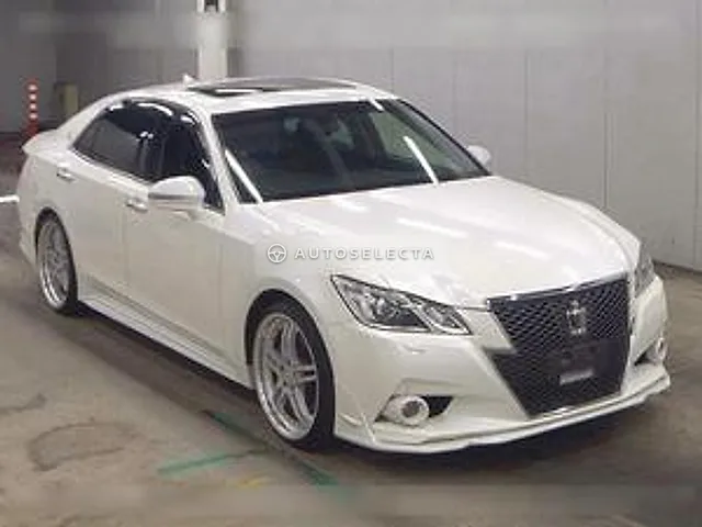 Toyota Crown 2013, auction grade 4