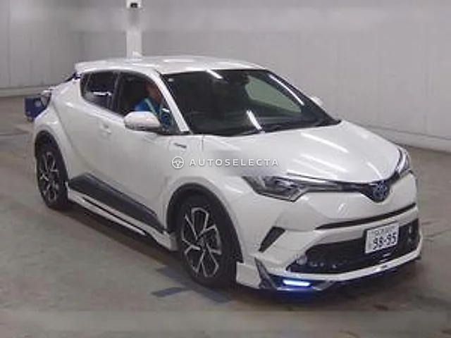 Toyota C-HR 2017, auction grade 4