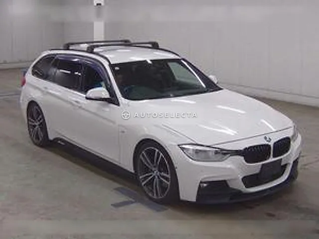 BMW 3 Series 2015, auction grade 4.5