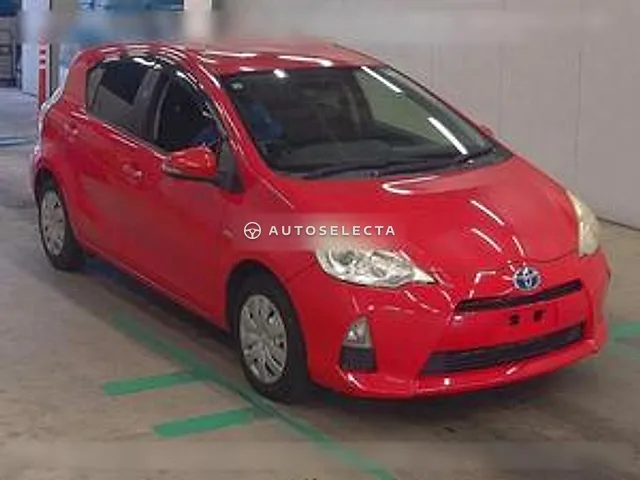 Toyota Aqua 2013, auction grade 3