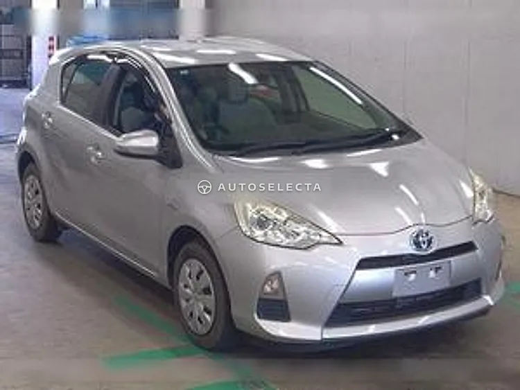 Toyota Aqua 2014, photo 1 of 1