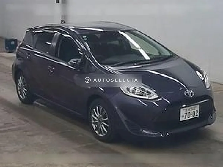Toyota Aqua 2017, photo 1 of 1