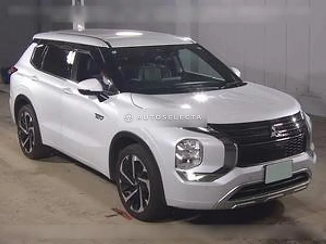 Mitsubishi Outlander PHEV 2022, auction grade 4.5