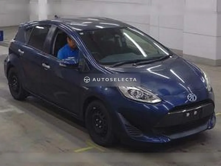 Toyota Aqua 2018, photo 1 of 1