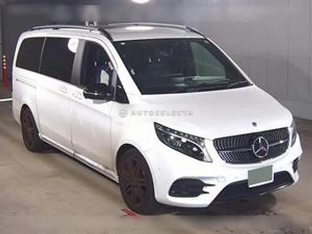 Mercedes-Benz V-Class 2023, auction grade 4.5