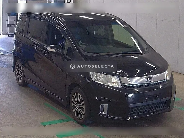 Honda Freed Spike Hybrid 2015, auction grade 3.5