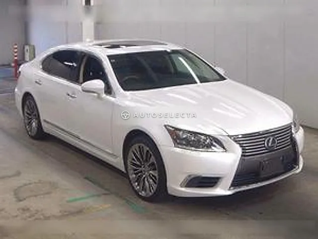 Lexus LS 2016, auction grade 3.5