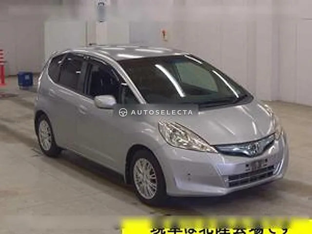 Honda Fit Hybrid 2011, auction grade R