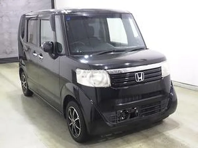 Honda N-BOX 2013, auction grade R