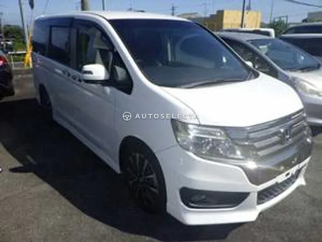Honda Stepwgn Spada 2014, auction grade 4
