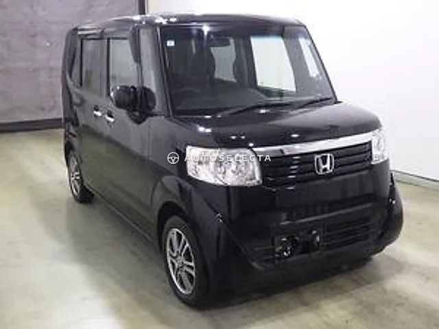 Honda N-BOX 2013, auction grade R