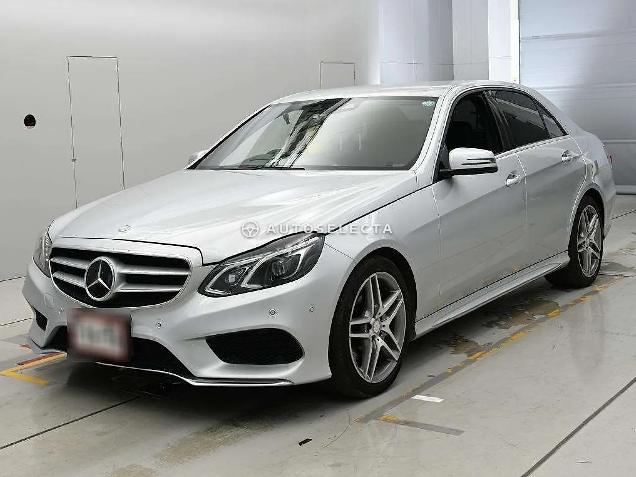 Mercedes-Benz E-Class 2013, photo 1 of 11