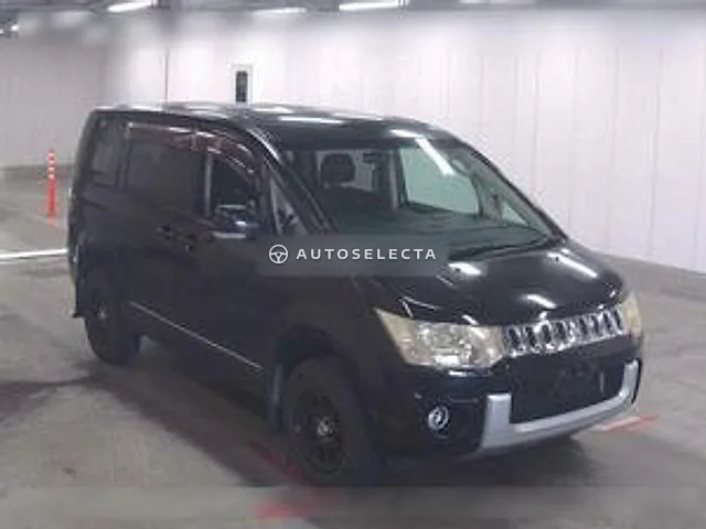 Mitsubishi Delica D:5 2012, auction grade 4