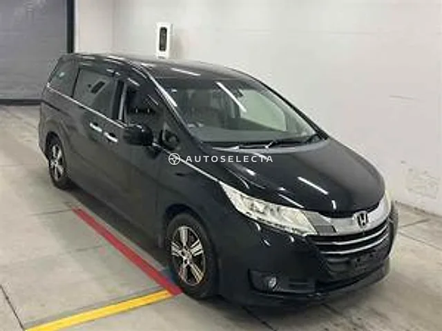 Honda Odyssey 2013, auction grade 3.5