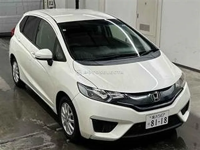Honda Fit Hybrid 2015, auction grade R