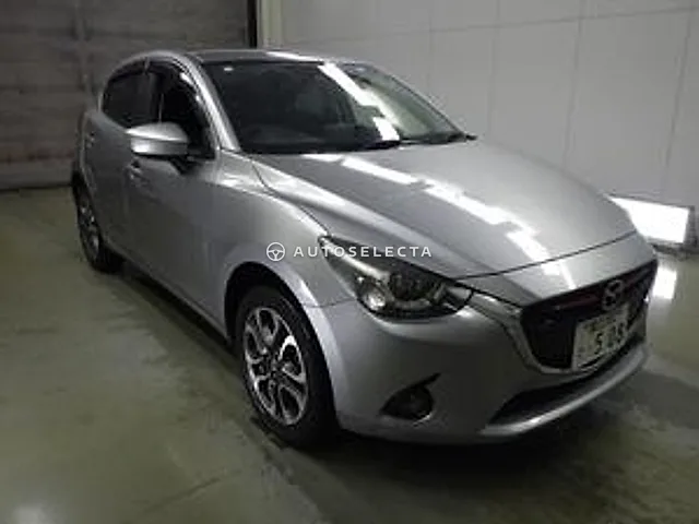Mazda Demio 2016, auction grade 3.5