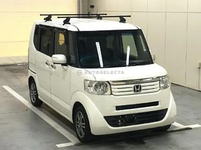 Honda N-BOX 2013, auction grade R