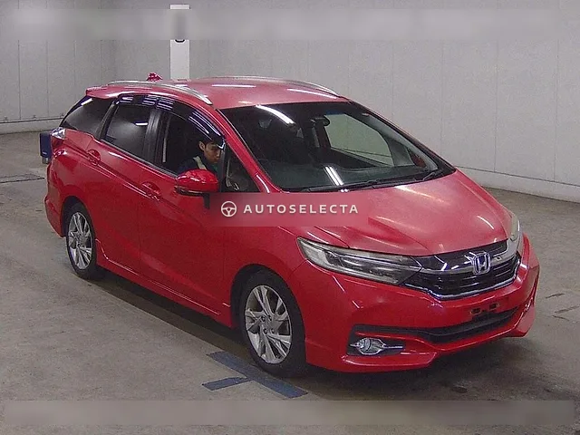 Honda Shuttle 2015, auction grade 3.5