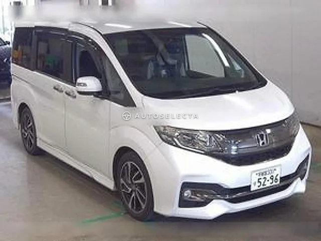 Honda Stepwgn Spada 2016, auction grade 3.5