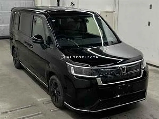 Honda Stepwgn Spada 2022, auction grade 4.5