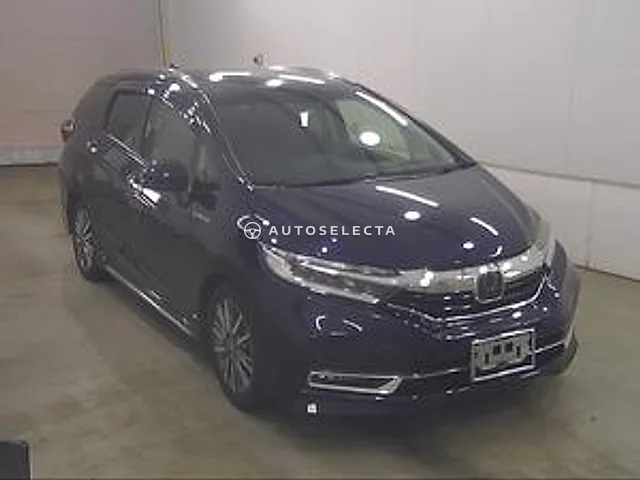 Honda Shuttle 2019, auction grade 3.5