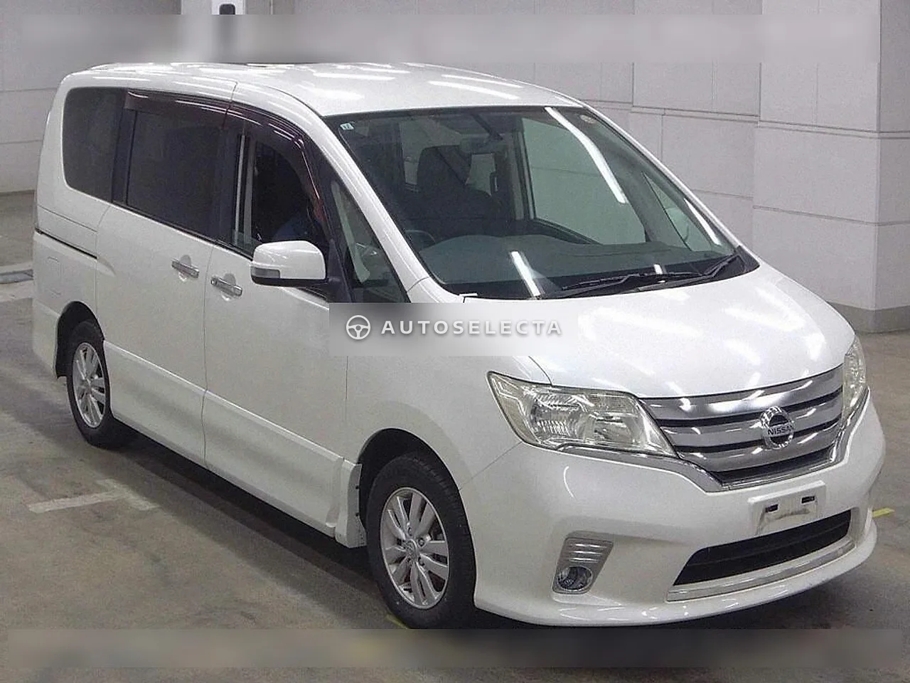 Nissan Serena 2011, photo 1 of 1