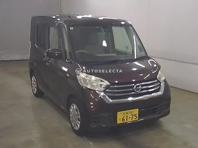 Nissan Dayz Roox 2018, auction grade 3.5