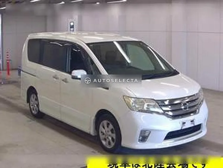 Nissan Serena 2011, photo 1 of 6