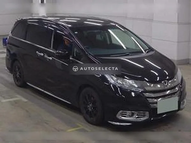 Honda Odyssey Hybrid 2016, auction grade 3.5