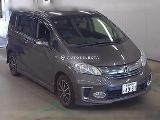 Honda Freed Hybrid 2014, auction grade 3.5