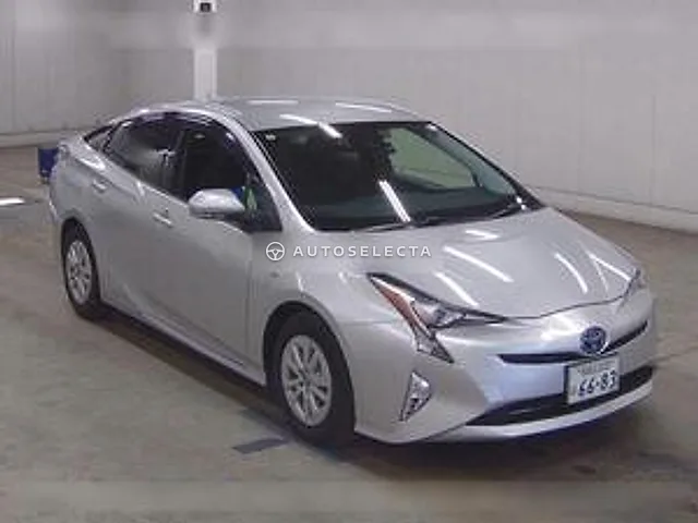 Toyota Prius 2016, auction grade 4