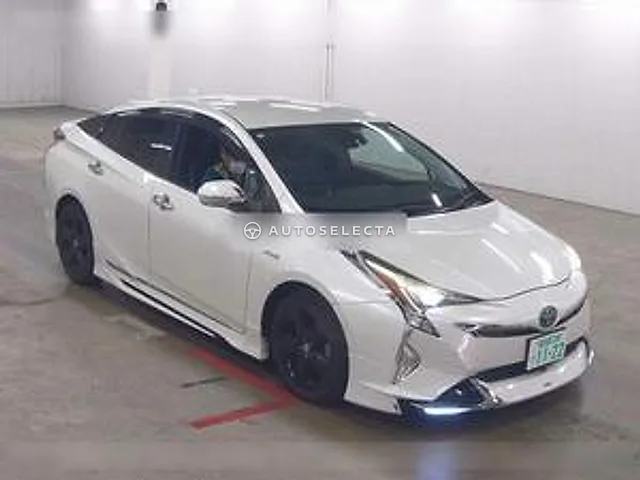 Toyota Prius 2016, auction grade 4