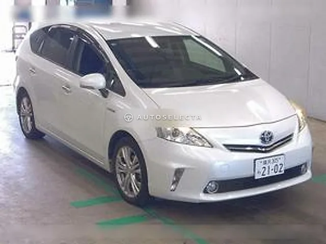 Toyota Prius Alpha 2014, auction grade 4