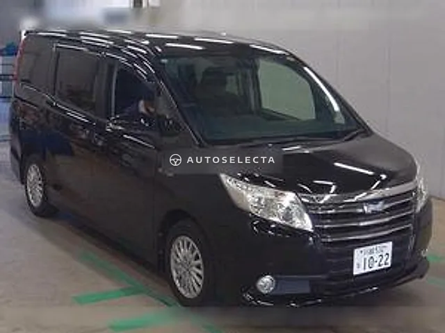 Toyota Noah 2014, auction grade 3.5