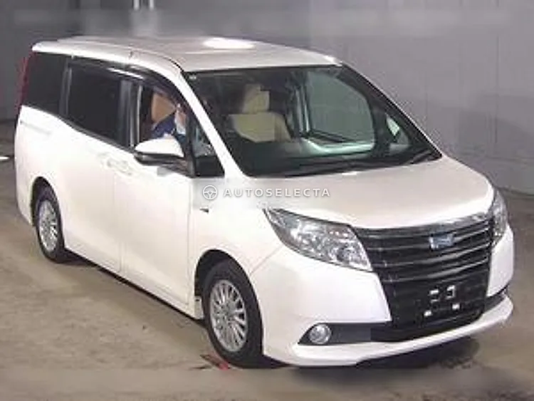 Toyota Noah 2016, photo 1 of 6