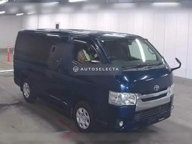 Toyota Hiace Van 2015, auction grade 3.5
