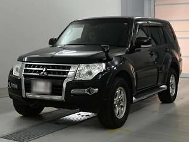 Mitsubishi Pajero 2016, auction grade 3.5