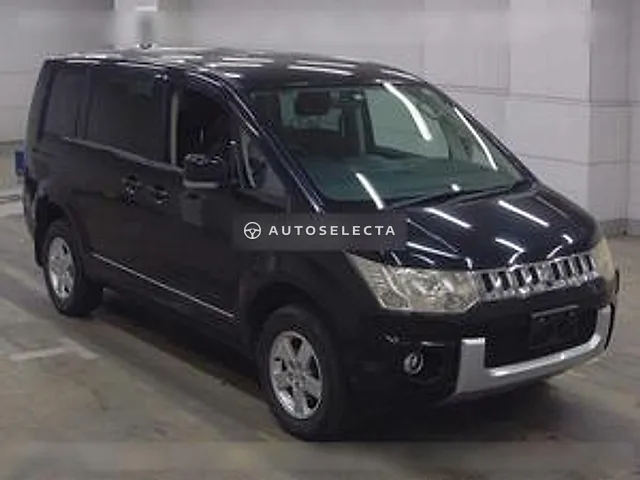 Mitsubishi Delica D:5 2009, auction grade 4