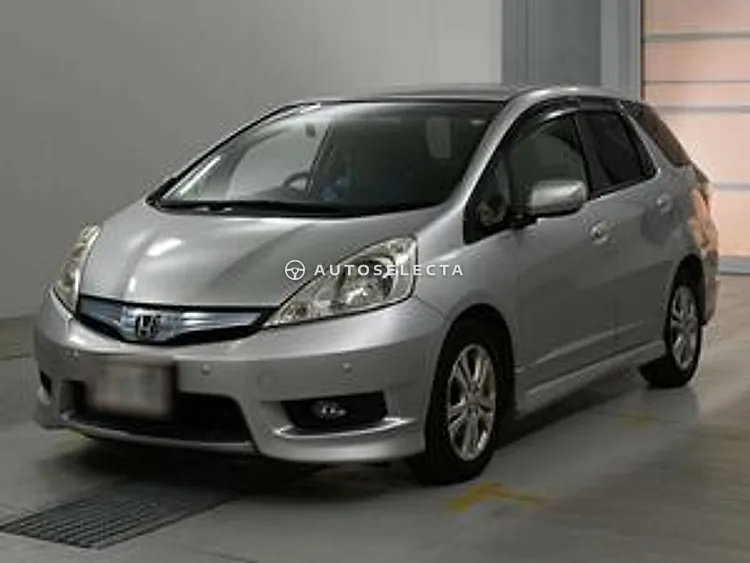 Honda Fit Shuttle Hybrid 2011, photo 1 of 1