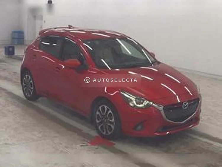 Mazda Demio 2014, photo 1 of 6
